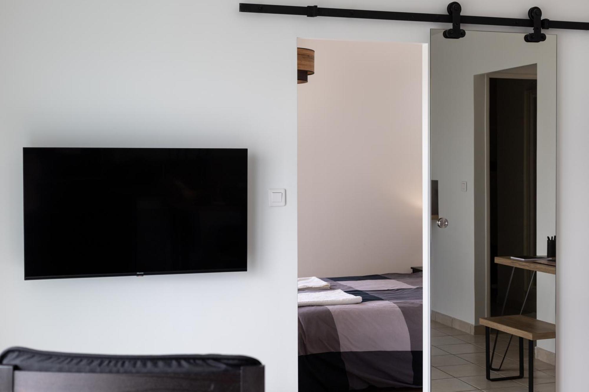 T2 Tres Bien Situe-refait-balcon Amenage-box Clos Rennes
